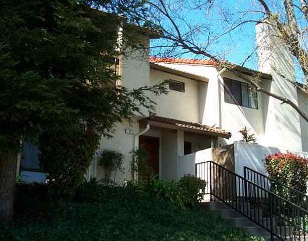 1st image of 3 Madrid Pl Unit 3