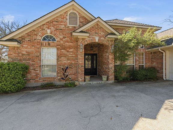 3rd image of 6511 Westover Dr