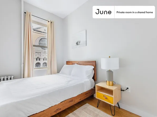 62-86 60th Pl, Ridgewood, NY