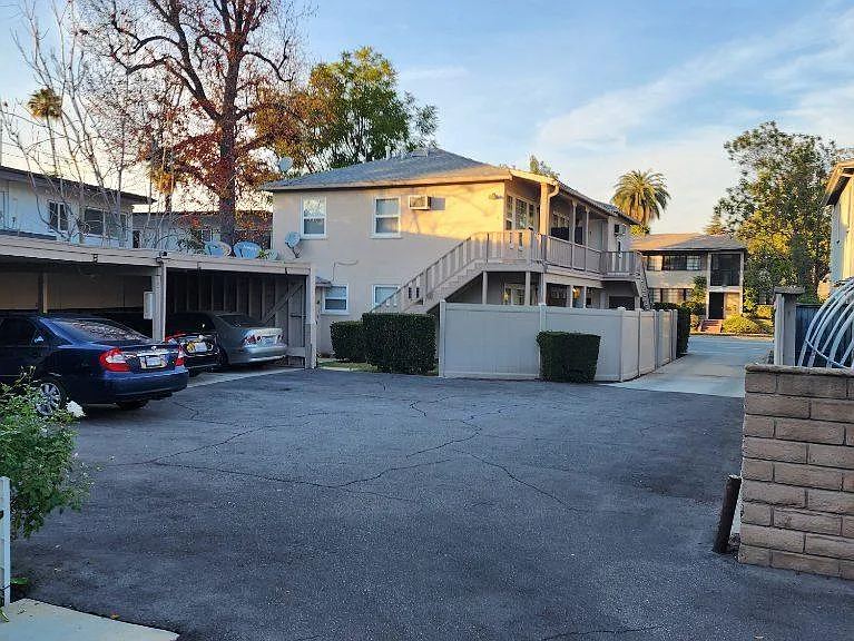 242 E California Blvd #D — Photo 14