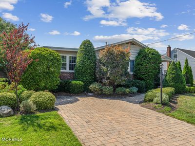32 Wilson Circle W, Red Bank, NJ, 07701