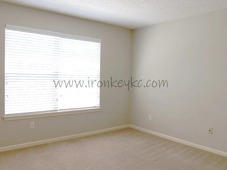 9221 Boehm Dr — Photo 19