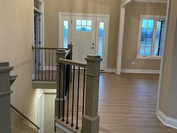 2nd image of 7563 Mayfield Ct