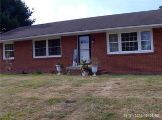 700 Mar Sue Dr, Zanesville, OH 43701