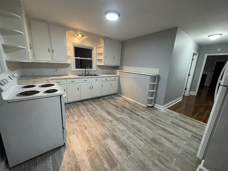 118 N Dakota St — Photo 2