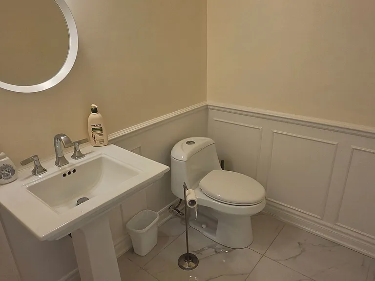 7570 Kipling Ave — Photo 9