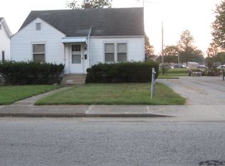 407 Kessler Blvd, Seymour, IN 47274