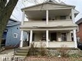 948 Royal Rd, Cleveland, OH 44110