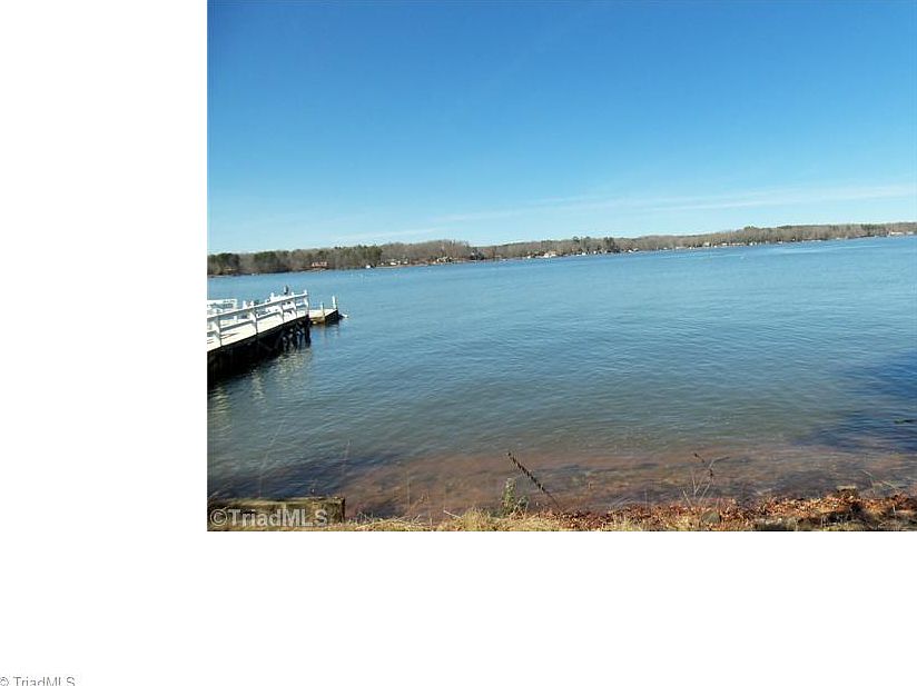2nd image of 261 N Shore Dr