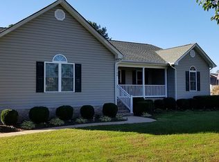 3760 Knotts Creek Ln, Suffolk, VA 23435