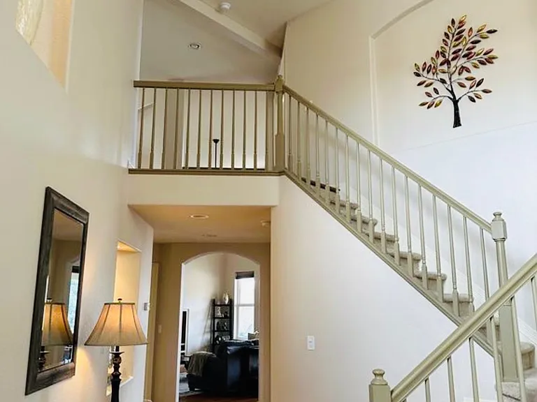4772 Valley Oak Dr — Photo 2