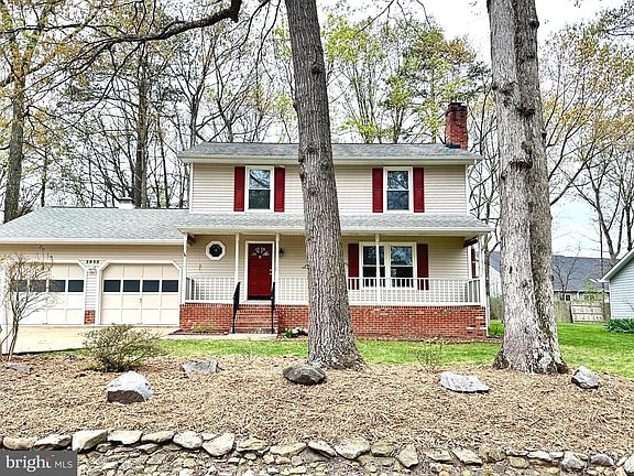 2nd image of 3913 Hazel Ct