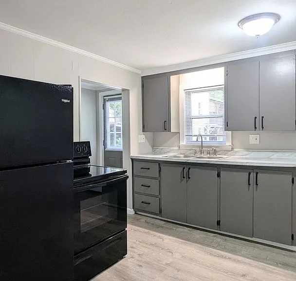 23 Winthrop St — Photo 1