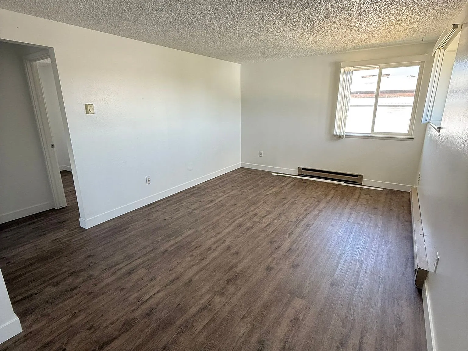 2 bed, 1.0 bath, $1,200 — Photo 2
