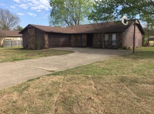 3200 Bryn Mawr Cir, Fort Smith, AR 72908
