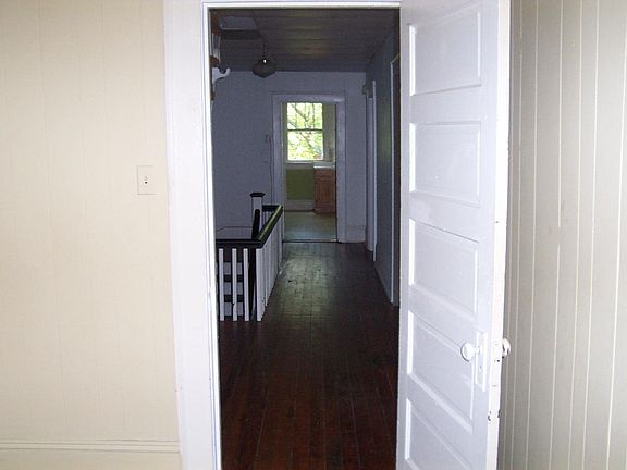 Office/Studio at front, looking to back of apartment