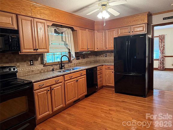5th image of 4714 Quail Ridge Dr