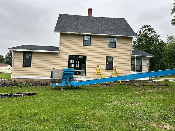 2nd image of 508 Lac Qui Parle Ave N