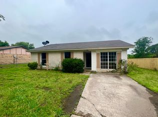 242 Minnie St, Wills Point, TX 75169