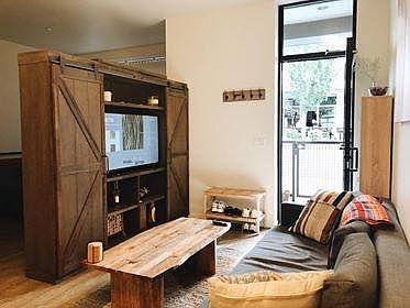 3rd image of 1525 15th Ave #105