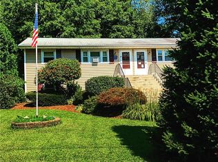 8 Mecca Dr, Salisbury Mills, NY 12577