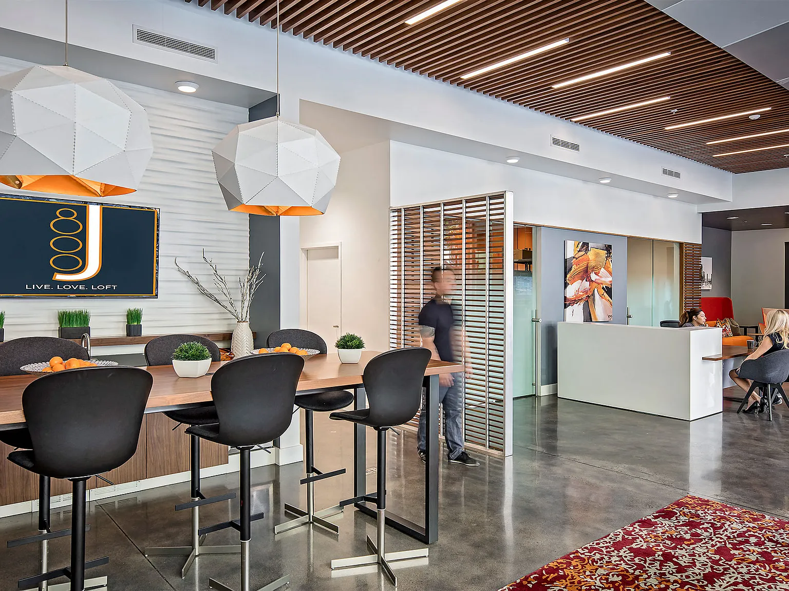 800J Lofts — Photo 2