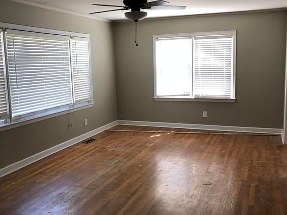 5th image of 635 Salem Ave