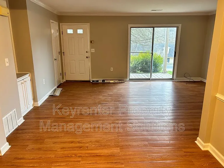 700 Rife Rd #11C — Photo 8
