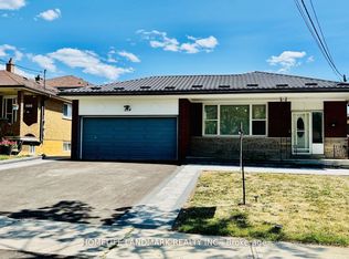 204 Derrydown Rd, Toronto, ON M3J1S1