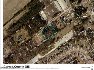 423 Audrey Ln, New Bern, NC 28560