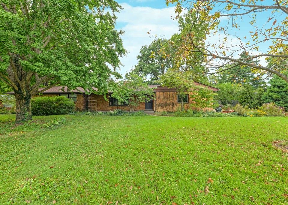 1st image of 6399 Sweet Briar Ln