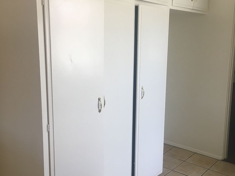 1st image of 587 Peckam Dr
