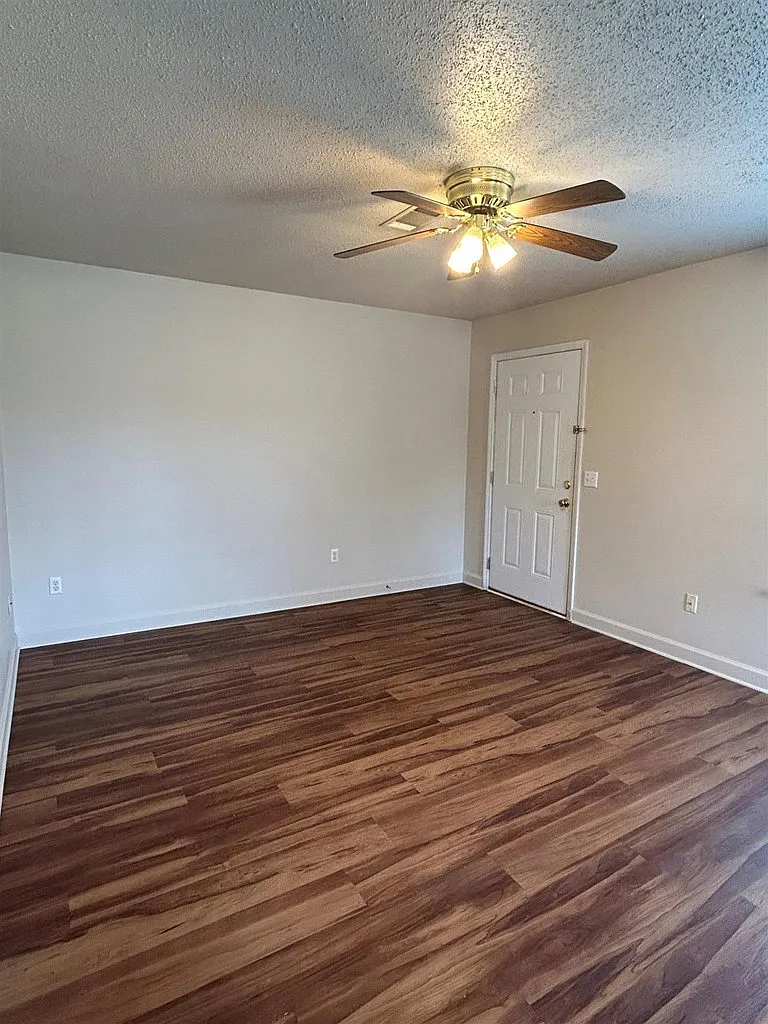 2 bed, 2.0 bath, $1,000 — Photo 3