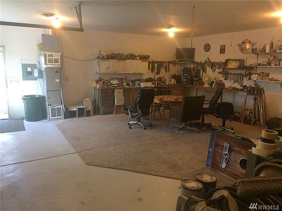 4th image of 4548 Road K NE