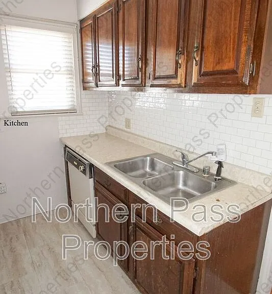 3308 Sacramento Ave — Photo 12