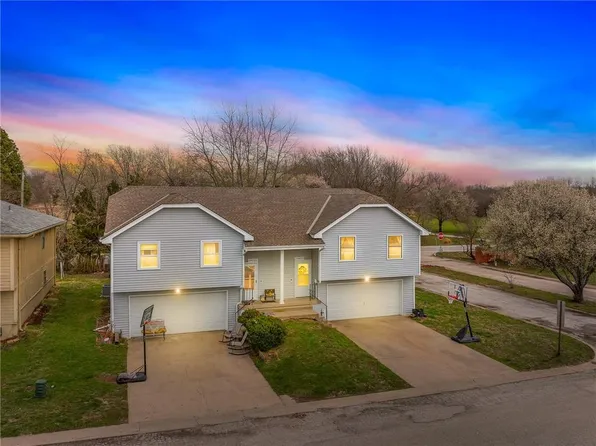 19035 S Ash St, Belton, MO 64012