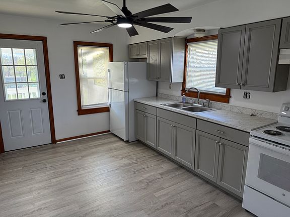 3rd image of 1142 Bushy Run Rd