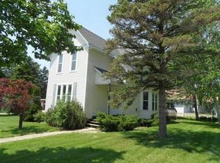 302 W Main St, Brooklyn, WI 53521