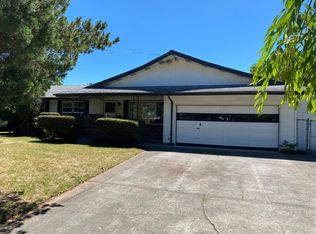 9304 SE Mill St, Portland, OR 97216