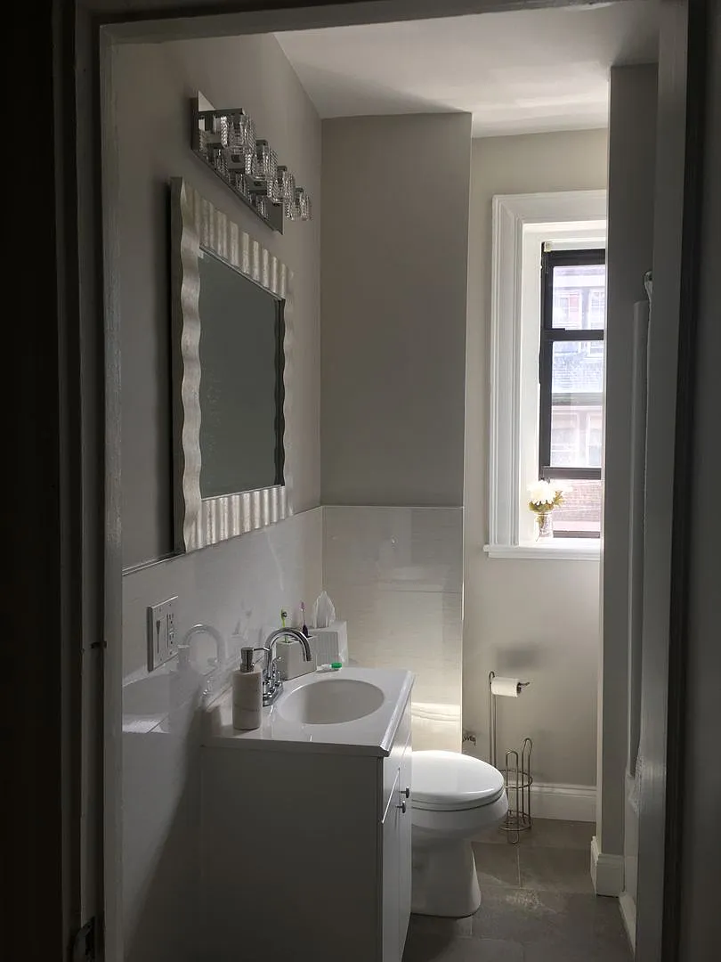 Allston 2 Bed | Hardwood Floors | Eat-In Kitchen | No Broker Fee — Photo 4