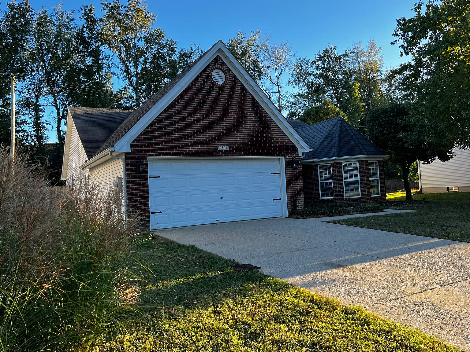 3 bed, 2083 sqft, $3,100 — Photo 3