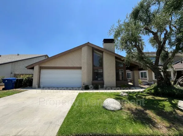 21812 Vintage St, Chatsworth, CA 91311