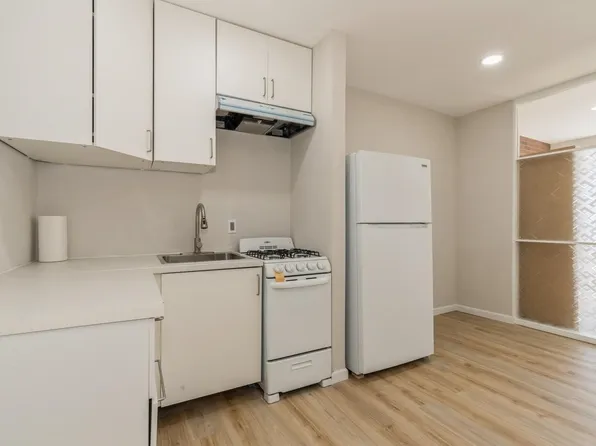 40 Beacon Avenue image 19 of 20