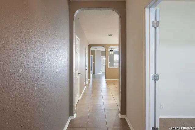 3 bed, 2.0 bath, 1662 sqft, $1,700 — Photo 3