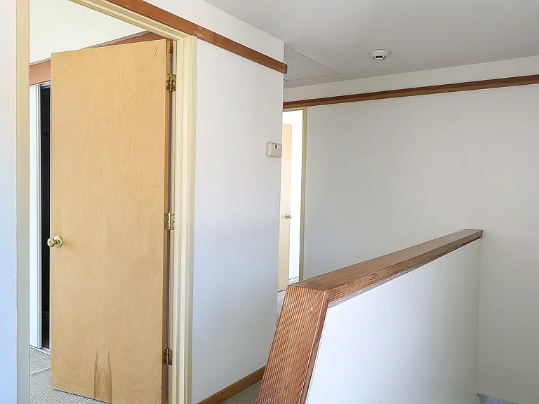 1735 Elm St — Photo 20