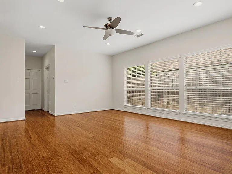 14207 Woodville Gardens Dr — Photo 8