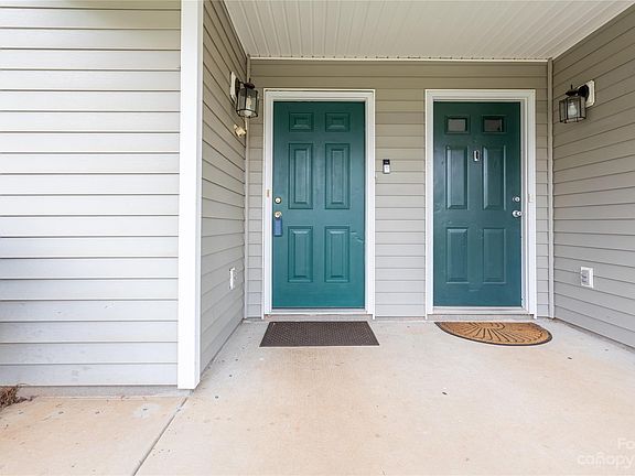 5th image of 9660 Littleleaf Dr