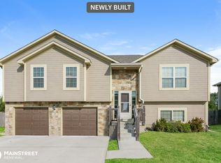 536 S Poplar St, Gardner, KS 66030
