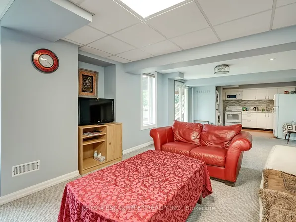 5410 Duchess Ct, Burlington, ON L7L 6Z4