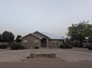 1328 Oakwood Cir, Portales, NM 88130